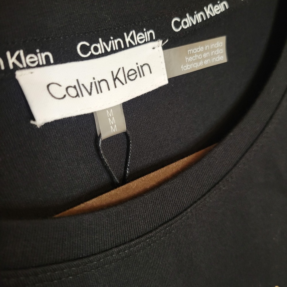 Women's T-Shirt Calvin Klein Black Size Medium NWT Stretch Casual Comfort Stud - Picture 2 of 11